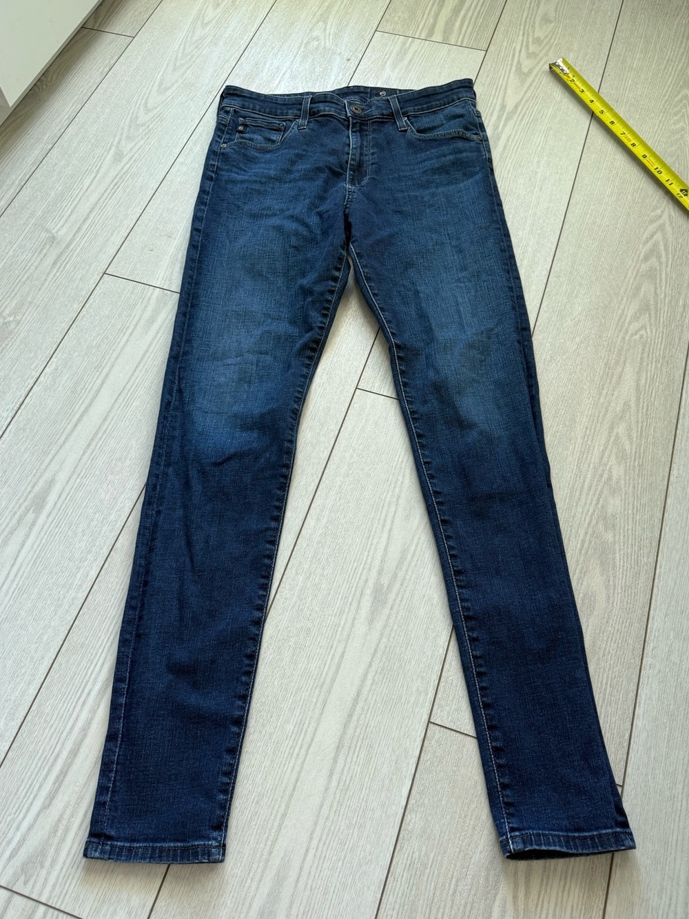 AG jeans 29R Farrah skinny high rise jeans blue denim casual cotton classic